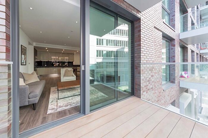 2 Bedroom Flat For Sale In Meranti House, Alie Street, London, E1