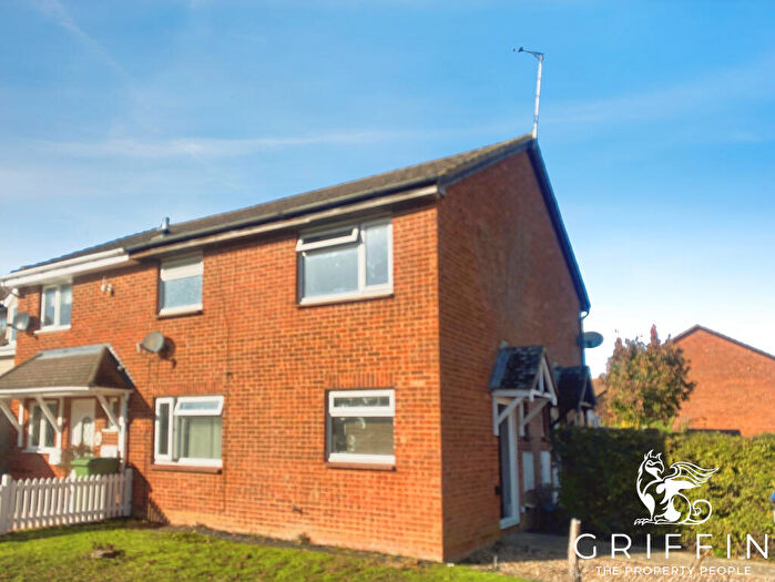 1 Bedroom End Of Terrace House To Rent In Broadway, Silver End, Witham, CM8