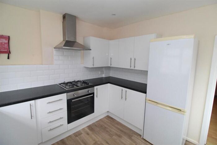 5 Bedroom House To Rent In Moy Road, Roath, Cardiff, CF24