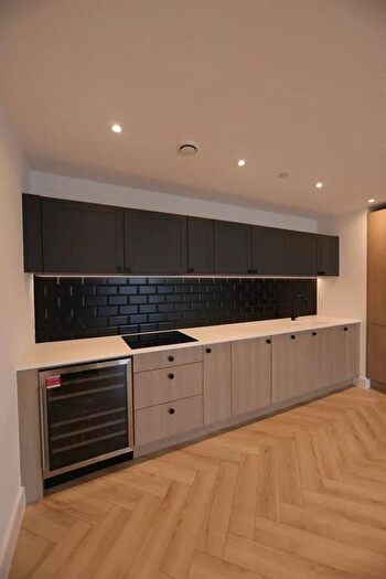 2 Bedroom Property To Rent In North Woolwich Road, Silvertown, London, E16