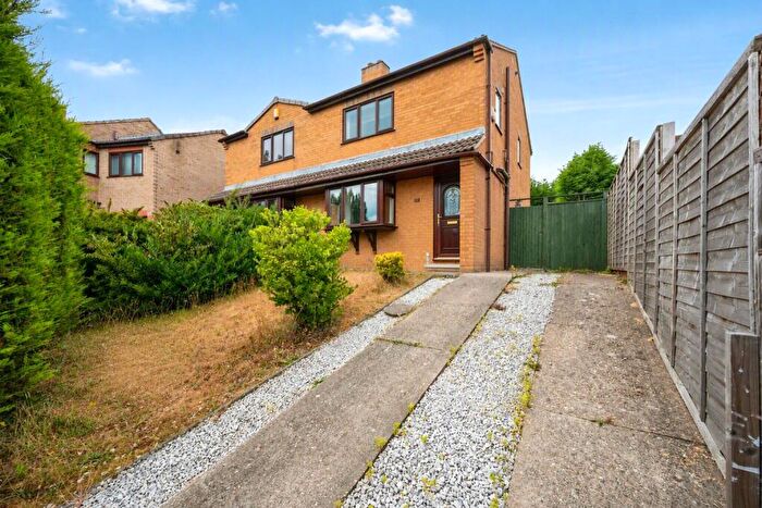 3 Bedroom Semi-Detached House For Sale In Andover Road, Mansfield, Nottinghamshire, NG19