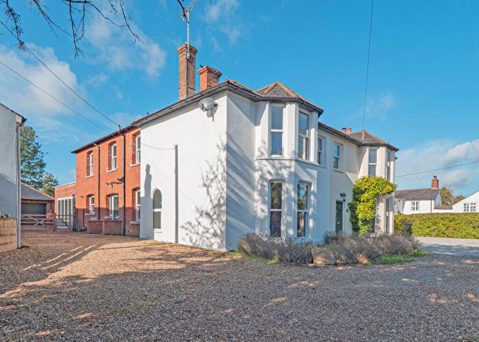 3 Bedroom House For Sale In Wool, Wareham, Dorset, BH20