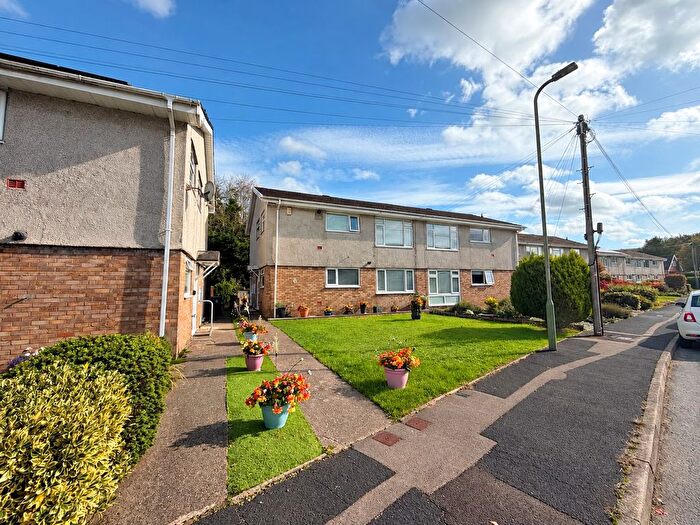 2 Bedroom Flat To Rent In Gwaun Hyfryd, Caerphilly, CF83
