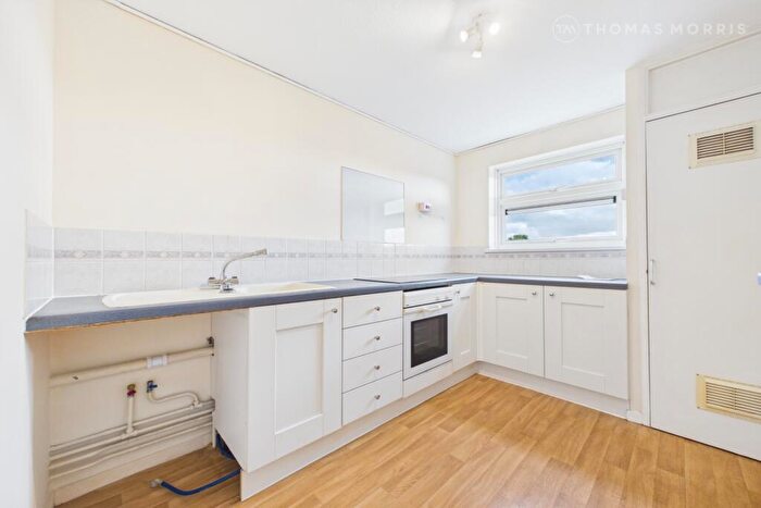 2 Bedroom Apartment For Sale In Mallard Lane, St. Neots, Cambridgeshire, PE19