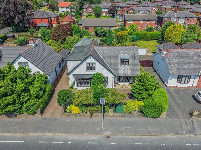 3 Bedroom Detached House For Sale In Bury Road, Bamford, Rochdale, OL11