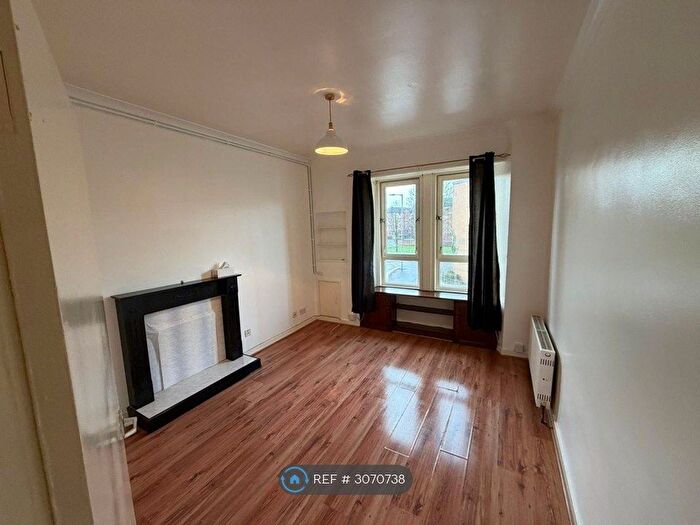 1 Bedroom Flat To Rent In Kilnside Road, Paisley, PA1