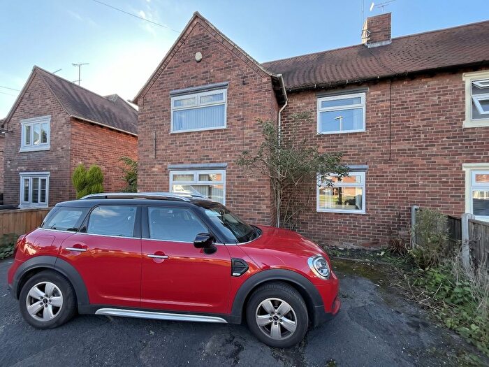 3 Bedroom Semi-Detached House To Rent In The Circle, Crewe, CW2