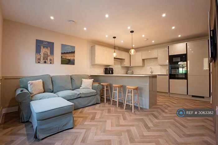 5 Bedroom Semi-Detached House To Rent In Woodview Terrace, Bath, BA2