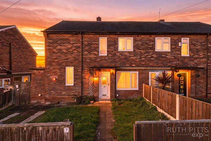 3 Bedroom Semi-Detached House For Sale In Grange View, Hemsworth, WF9