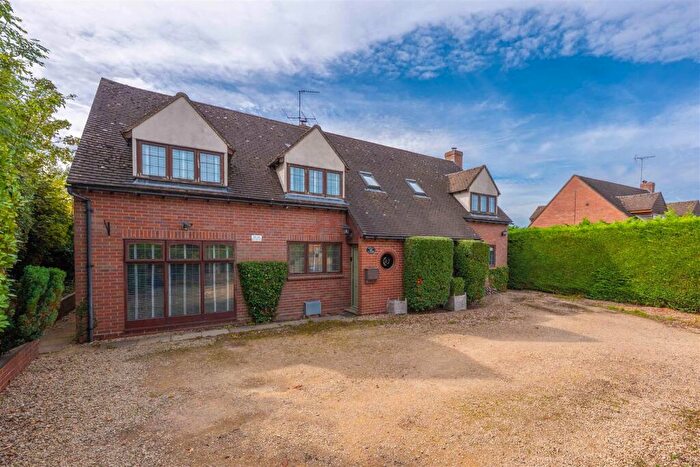 5 Bedroom Detached House For Sale In Oak Tree Lane, Cookhill, Alcester, B49