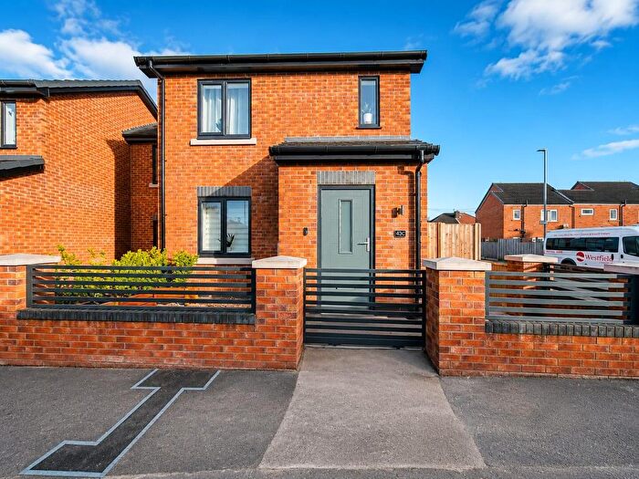 2 Bedroom Terraced House To Rent In Harrop Street, Manchester, M18