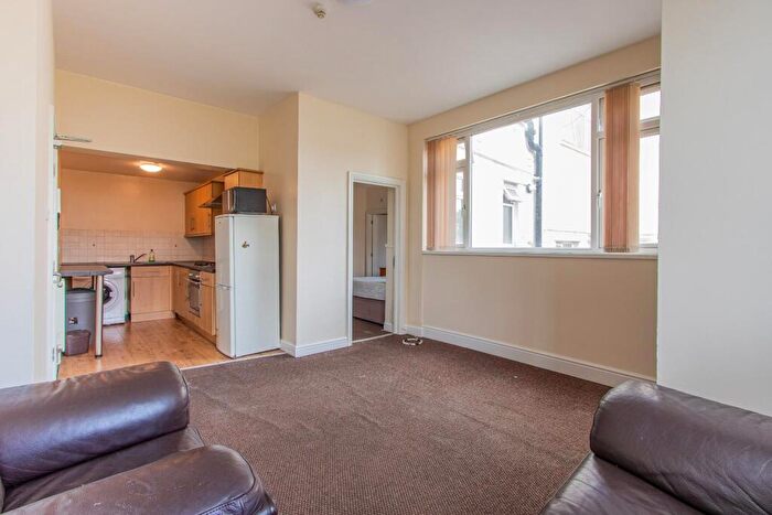 2 Bedroom Private Hall To Rent In Newport Road, Roath, CF24