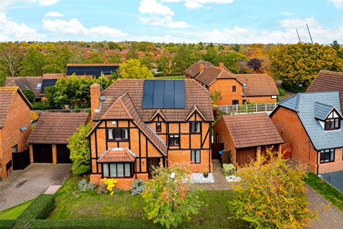 4 Bedroom Detached House For Sale In Berrystead, Caldecotte, Milton Keynes, Buckinghamshire, MK7