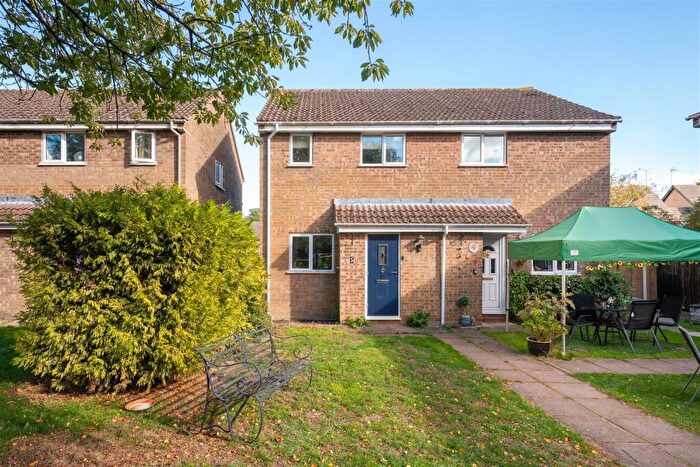 3 Bedroom Semi-Detached House For Sale In Peacocks Close, Middleton Cheney, Banbury, OX17