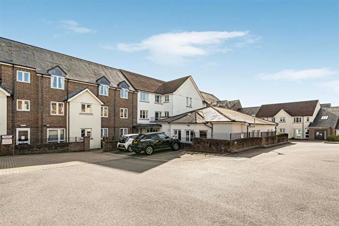 Plot To Rent In Wessex Way, Bicester, OX26