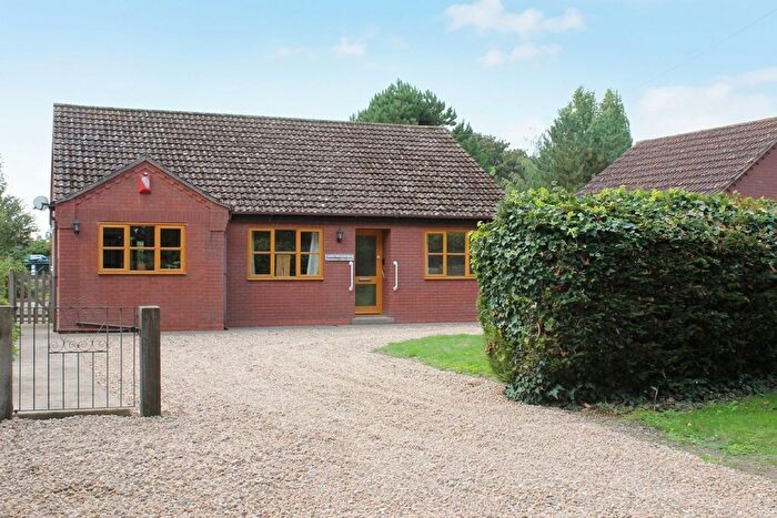3 Bedroom Detached Bungalow For Sale In Cadney, Brigg, DN20
