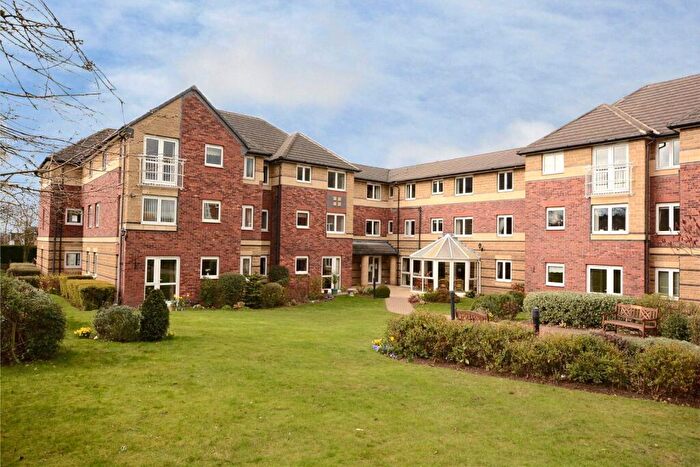 2 Bedroom Apartment For Sale In Primrose Court, Primley Park View, Leeds, West Yorkshire, LS17