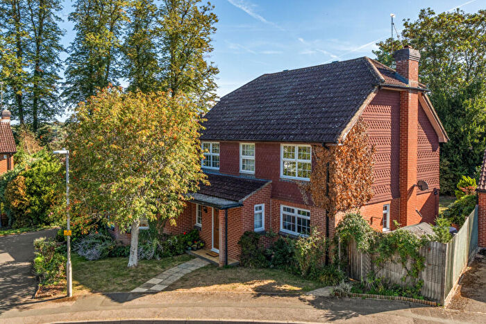 5 Bedroom Detached House For Sale In Duncan Gardens, Purley On Thames, Reading, Berkshire, RG8
