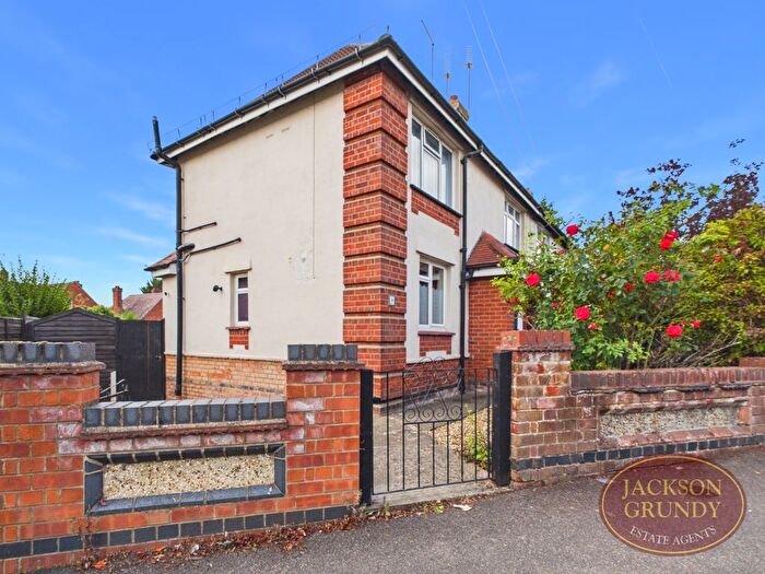 2 Bedroom Semi-Detached House For Sale In Rothesay Road, Kingsley, NN2