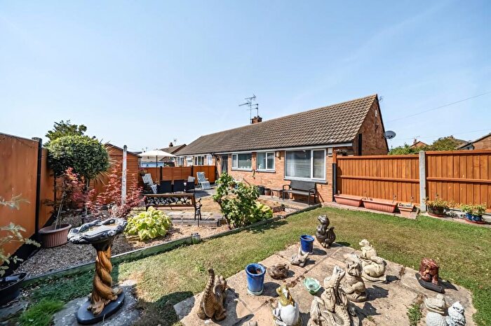 2 Bedroom Semi-Detached Bungalow For Sale In Kent Avenue, Minster On Sea, ME12
