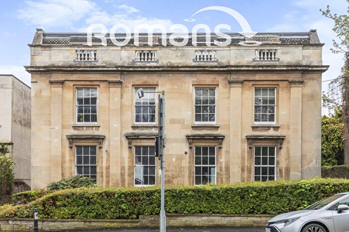 2 Bedroom Flat To Rent In Cotham Road, Bristol, BS6