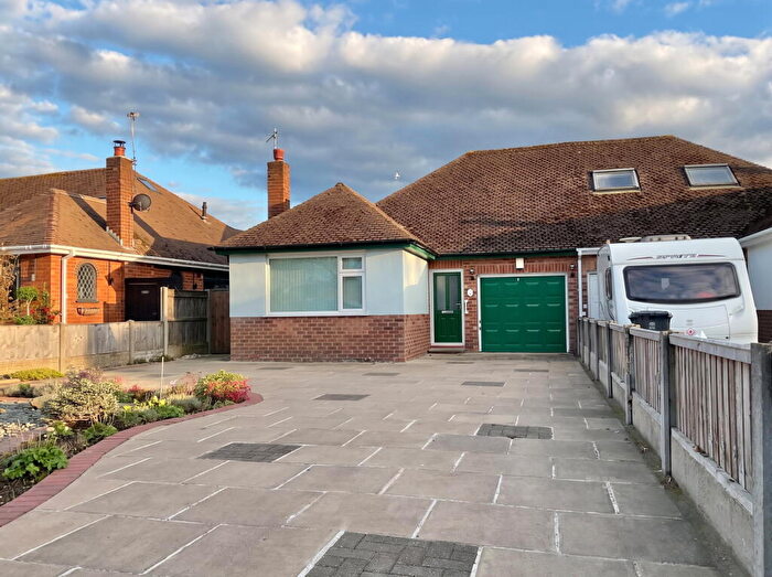 2 Bedroom Semi-Detached Bungalow For Sale In Preston New Road, Southport, PR9