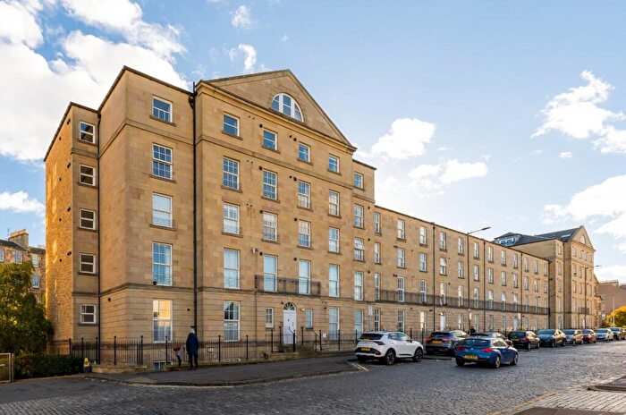 1 Bedroom Apartment For Sale In East London Street, New Town, Edinburgh, EH7
