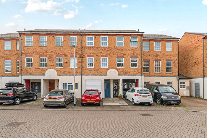 1 Bedroom Terraced House For Sale In Oakleigh Close, Swanley, Kent, BR8