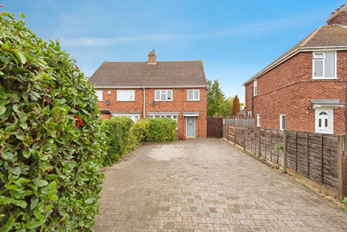3 Bedroom Semi-Detached House To Rent In Common Road, Stotfold, Hitchin, SG5