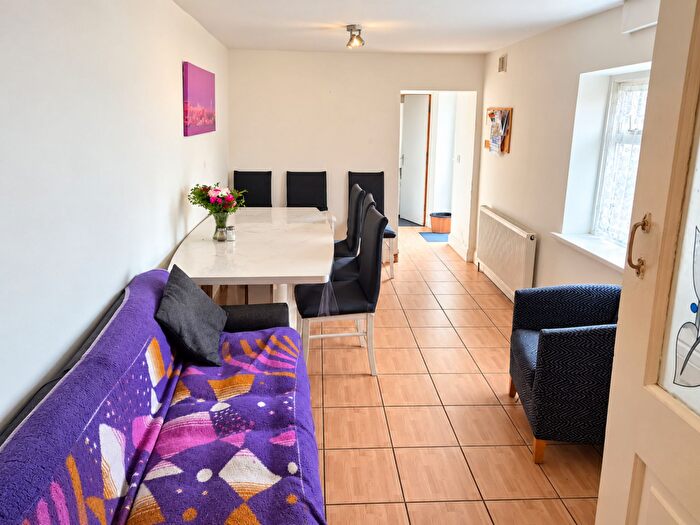 6 Bedroom Terraced House To Rent In Kentmere Road, London, SE18