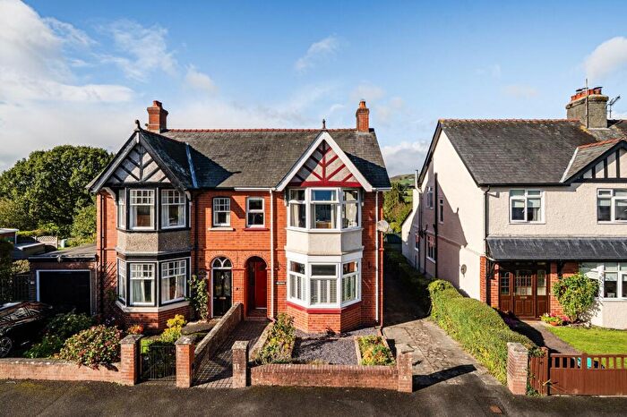 4 Bedroom Semi-Detached House For Sale In Victoria Road, Llandrindod Wells, LD1