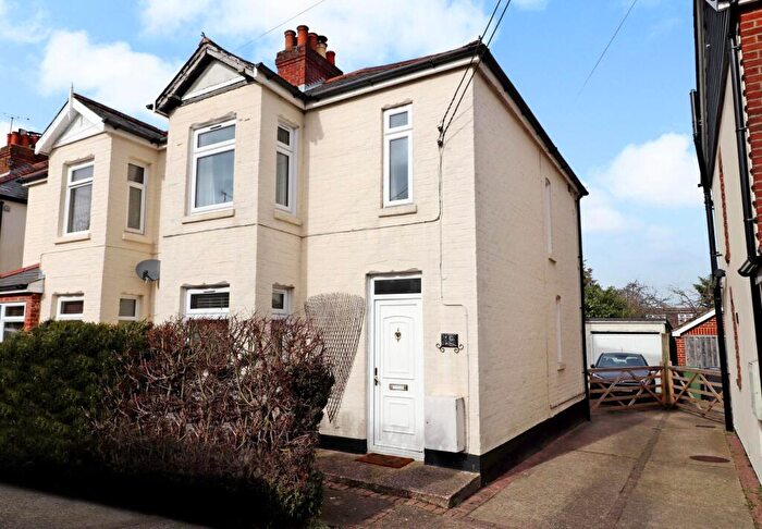 3 Bedroom Semi-Detached House For Sale In Beaucroft Road, Waltham Chase, SO32