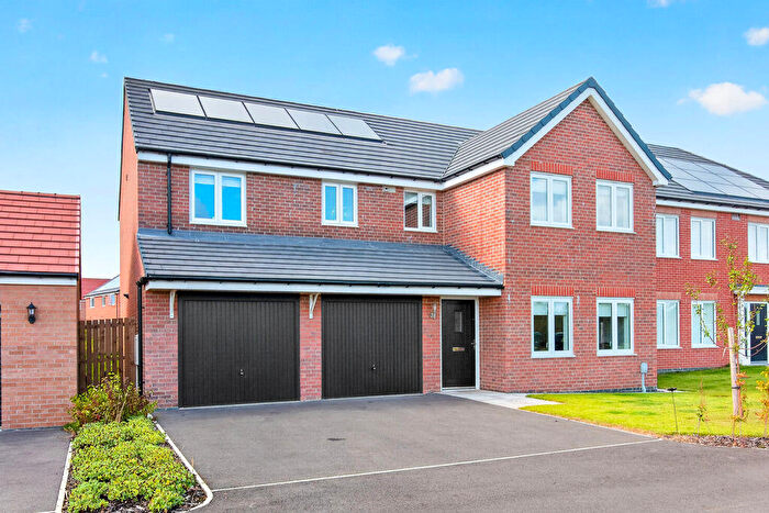5 Bedroom Detached House For Sale In Puffin View, Amble, NE65