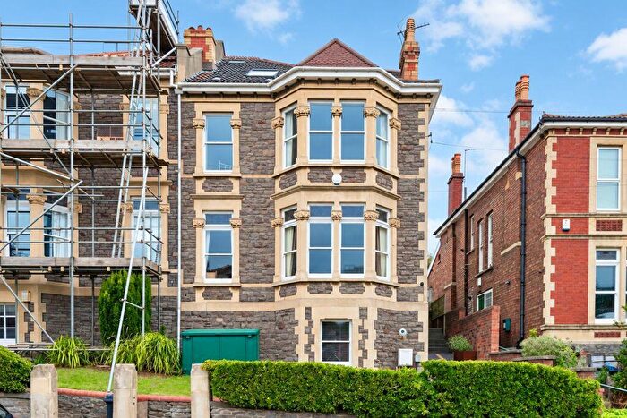 5 Bedroom Semi-Detached House For Sale In Claremont Road | Bishopston, BS7