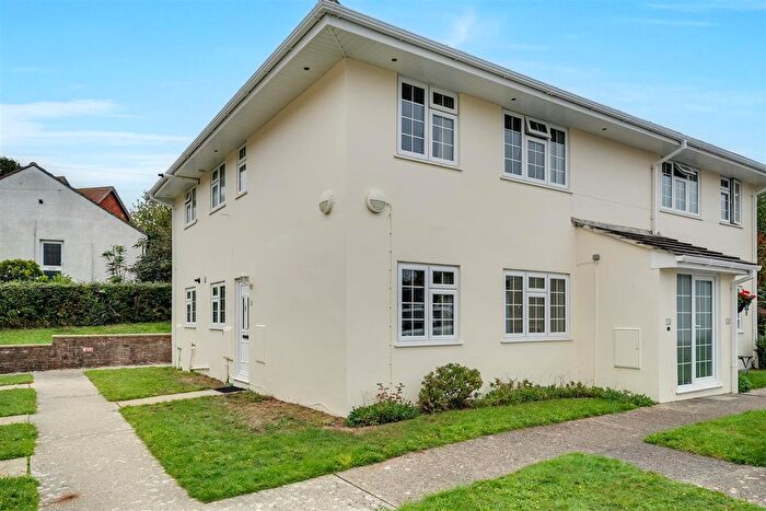 2 Bedroom Flat For Sale In Northbrook Road, Swanage, BH19