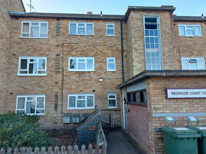 3 Bedroom Flat To Rent In Redwood Court, Colchester, Essex, CO4