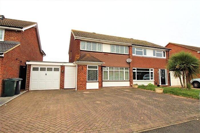 3 Bedroom Semi-Detached House To Rent In Turnstone, Longfield, DA3