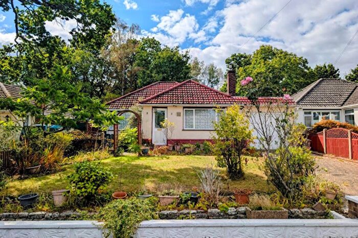2 Bedroom Detached Bungalow For Sale In Keighley Avenue, Broadstone, BH18