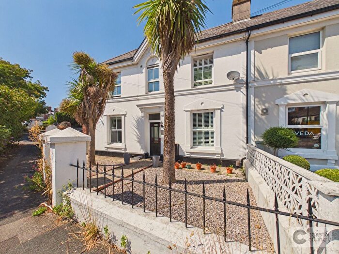 2 Bedroom Terraced House For Sale In Kingsteignton Road, Newton Abbot, TQ12