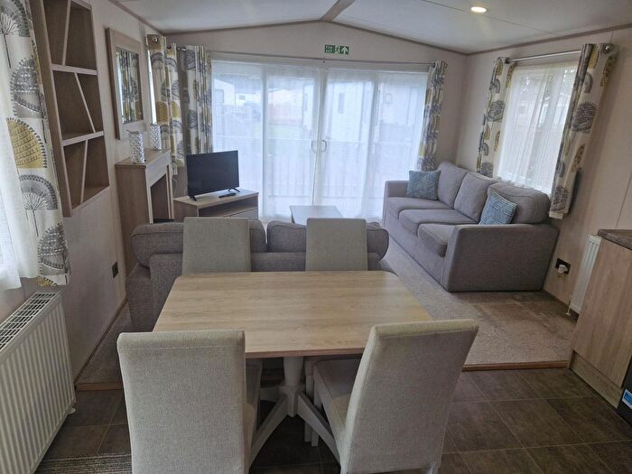2 Bedroom Mobile/park Home For Sale In Mallsknowe, English Street, Longtown, Carlisle, CA6