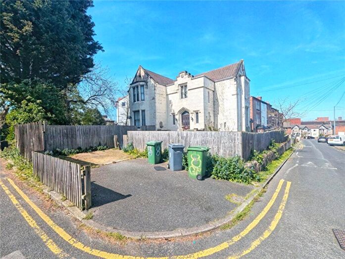 4 Bedroom Detached House For Sale In Lowwood Road, Birkenhead, Merseyside, CH41