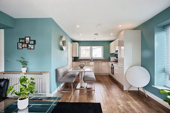 2 Bedroom End Of Terrace House For Sale In Skipper Walk, Ashford, TN24
