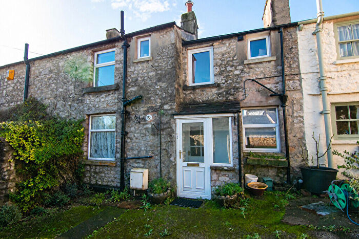 3 Bedroom Cottage For Sale In Hemplands, Main Street, Warton, LA5