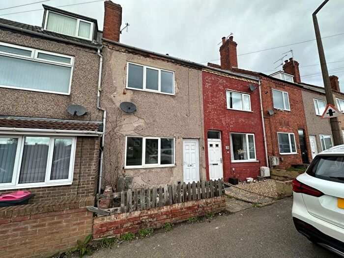 3 Bedroom Property For Sale In Lorden Hill, Dinnington, Sheffield, S25