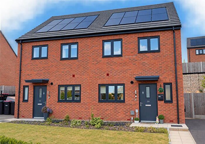 3 Bedroom Semi-Detached House To Rent In Chesterhill Avenue, Dalton, Rotherham, S65