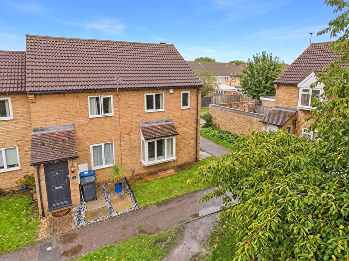 3 Bedroom End Of Terrace House For Sale In Ashton Gardens, Huntingdon, Cambridgeshire., PE29