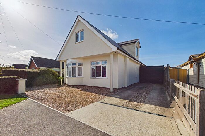 3 Bedroom Bungalow For Sale In Suffolk Avenue, West Mersea, CO5