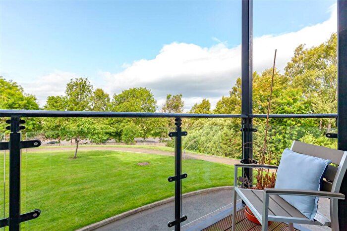 2 Bedroom Apartment For Sale In Burnbrae Park, Edinburgh, EH12
