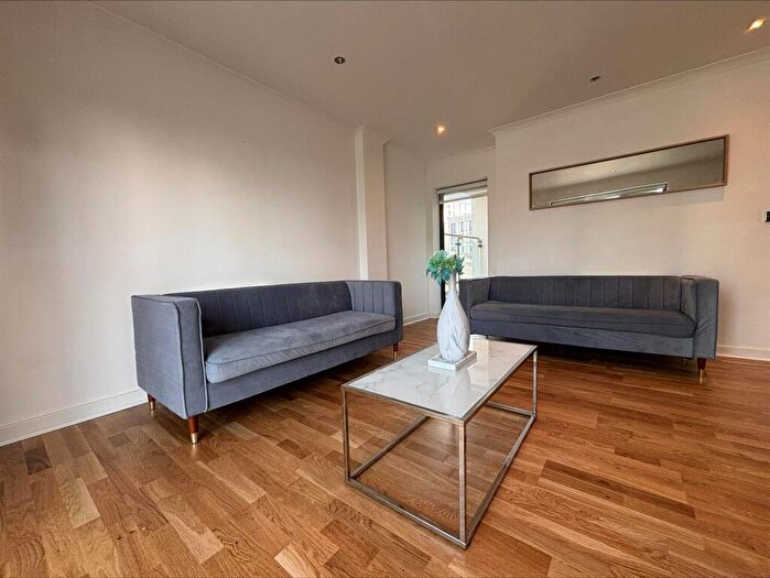 2 Bedroom House To Rent In Caroline Street, Cardiff, CF10