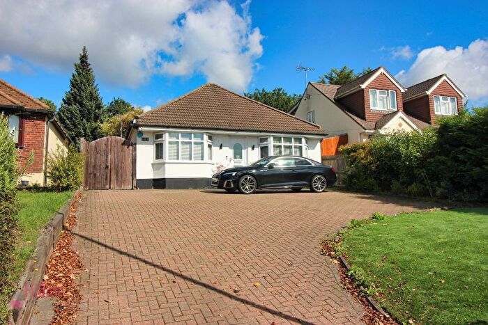 3 Bedroom Detached Bungalow For Sale In Sevenoaks Road, Borough Green, TN15